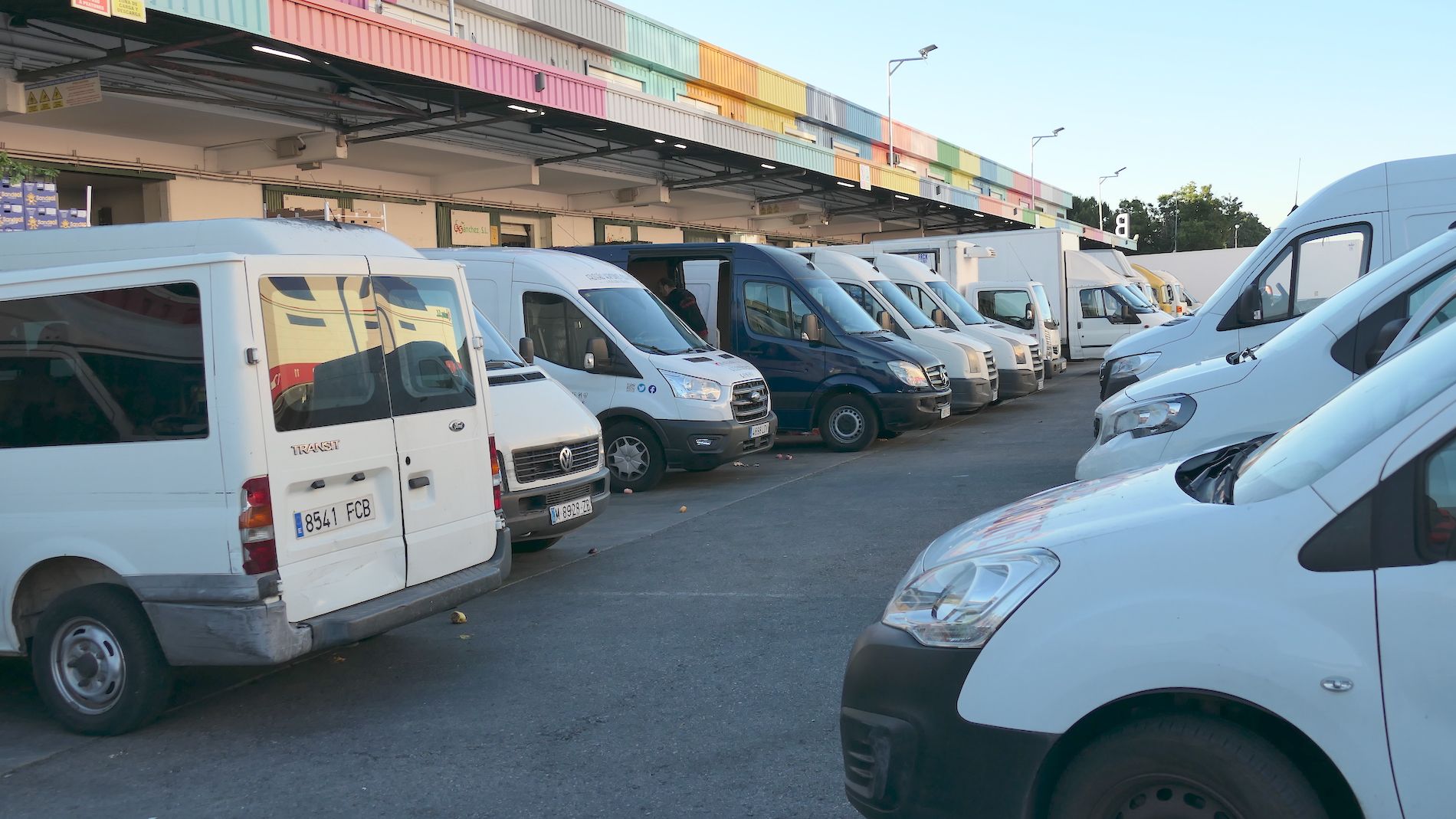 furgonetas en Mercamadrid vehiculos comerciales
