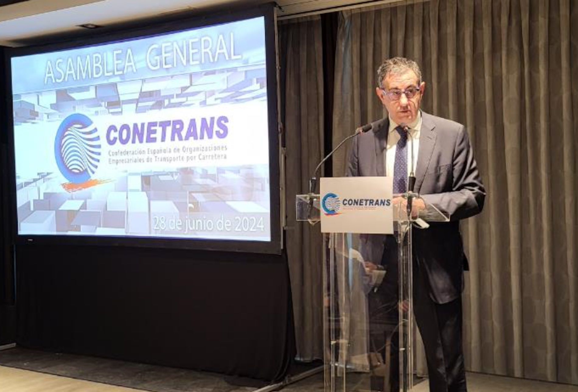 Carmelo González ha defendido el papel de las asociaciones en defensa del sector.
