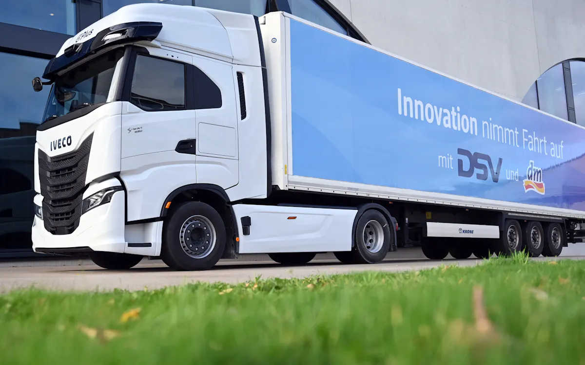IVECO Plus DSV dm piloto de camiones semiautomatizados