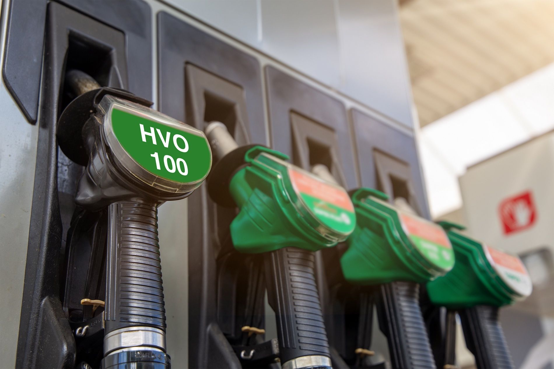 El HVO100 contribuye a reducir la huella de carbono de las flotas de vehículos.