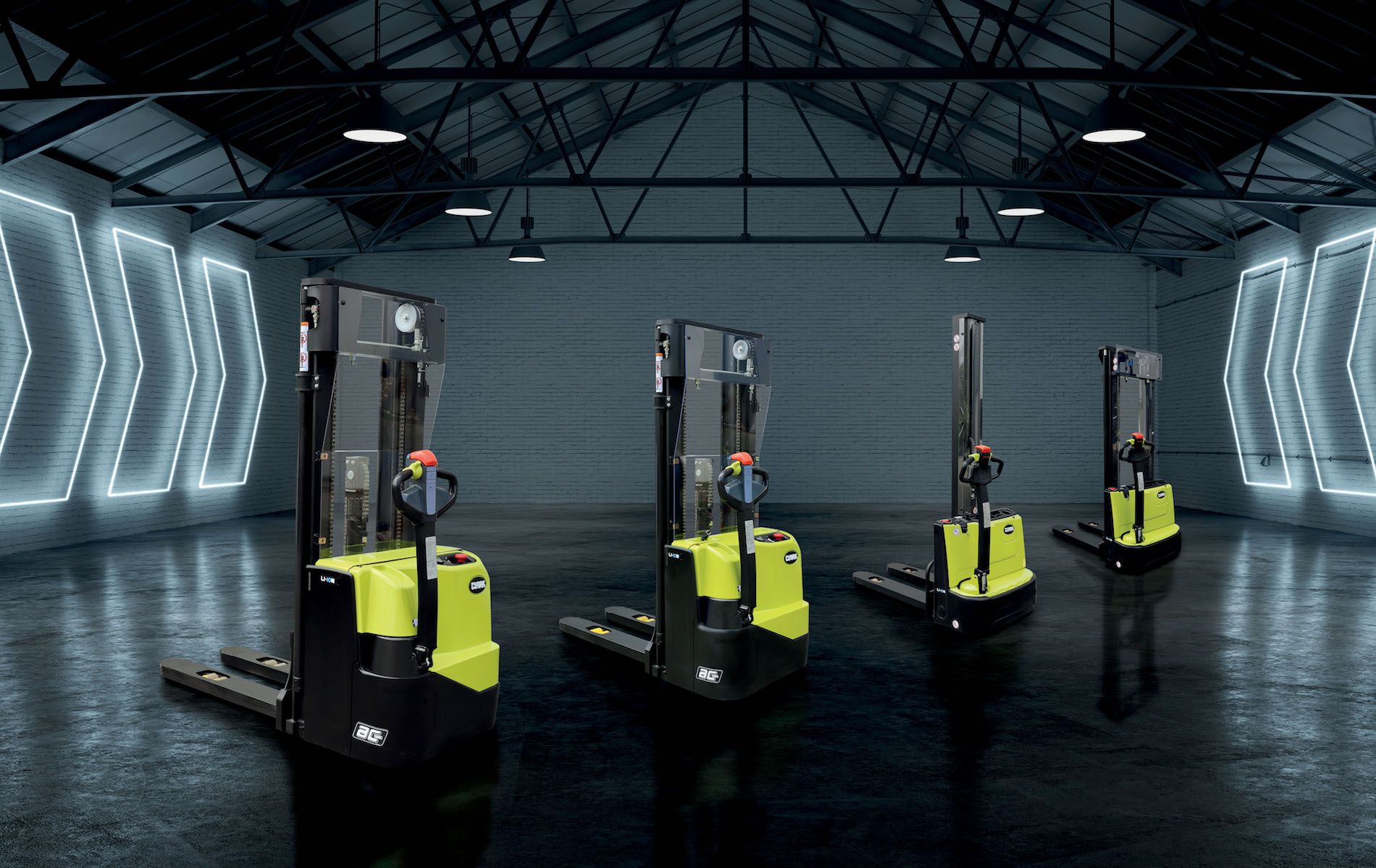 CLARK Clark high lift truck range 14