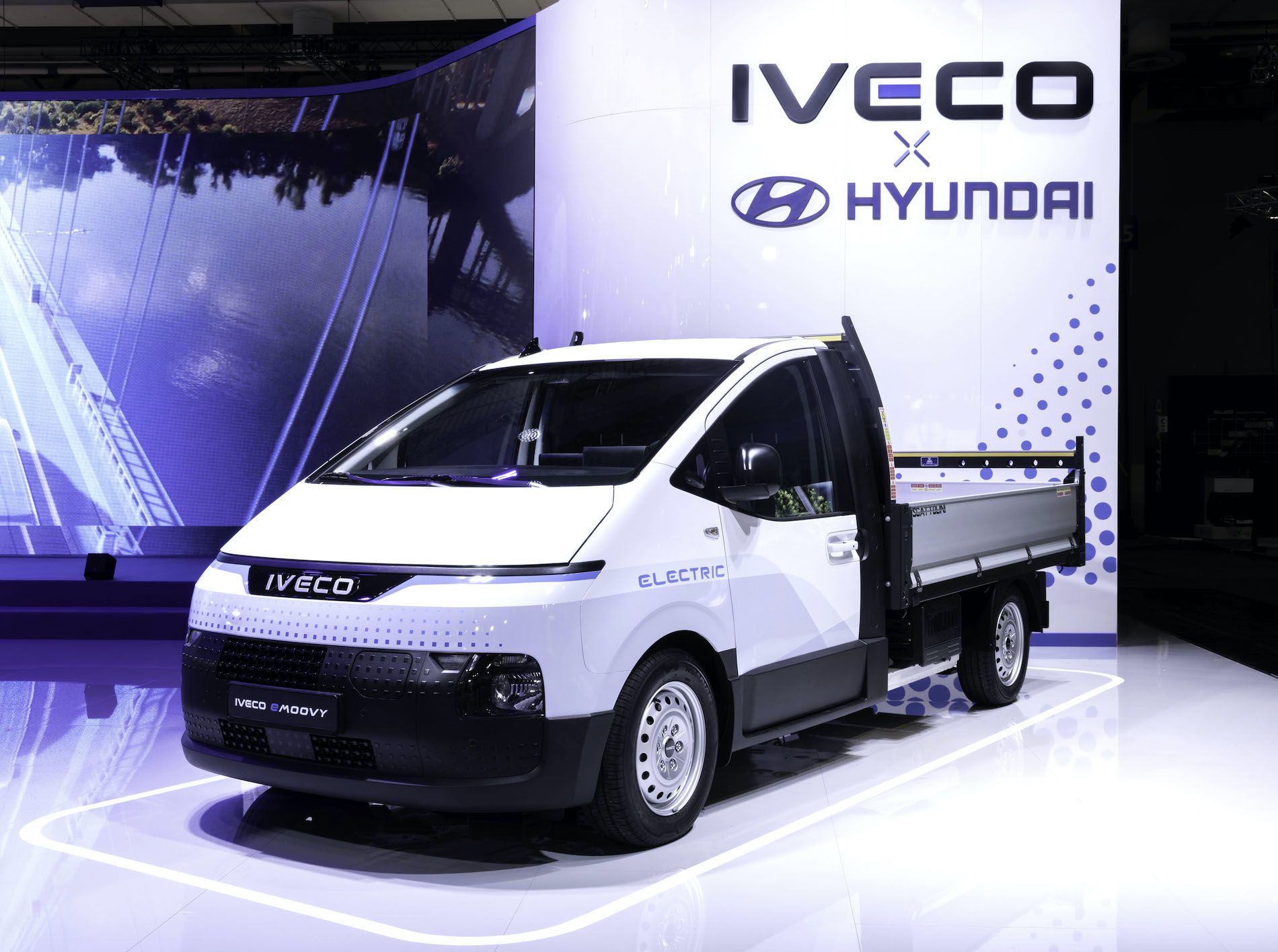 El modelo se comercializará en Europa bajo la marca Iveco.