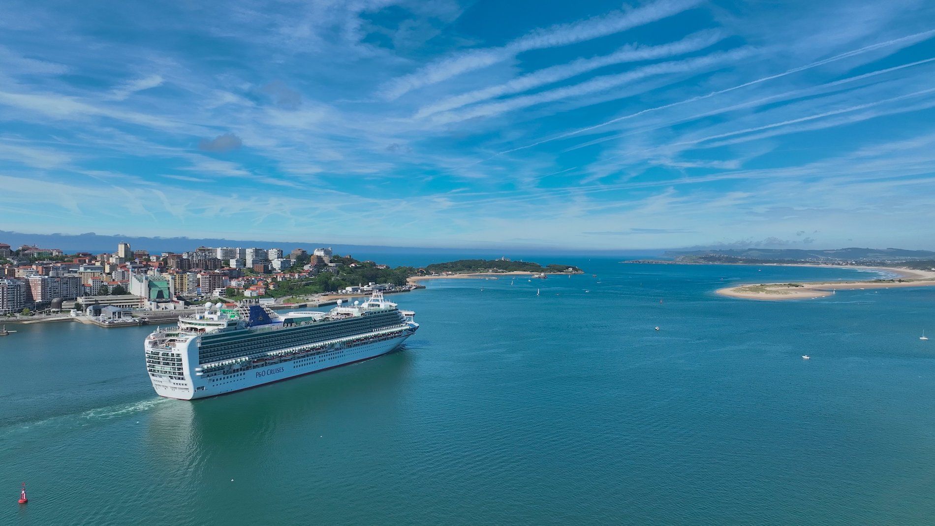 Crucero Ventura puerto Santander