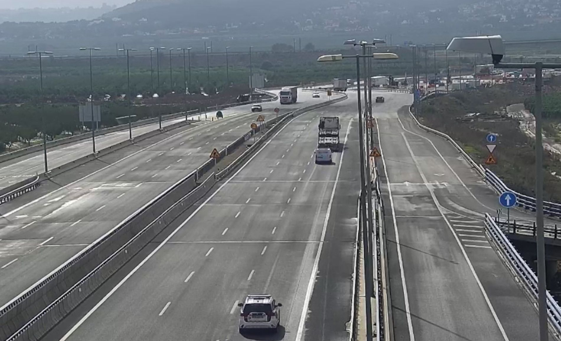 Levantadas todas las restricciones de circulación para camiones en las carreteras de acceso a la ciudad de Valencia