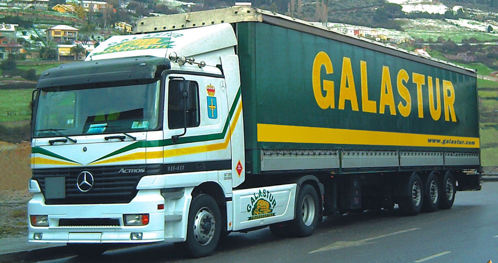 Transportes Galastur tiene una flota de 53 unidades autorizadas para transporte pesado y ligero.